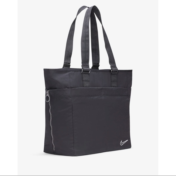 Nike One Luxe Women’s Training Bag (32L) - Picture 2 of 16